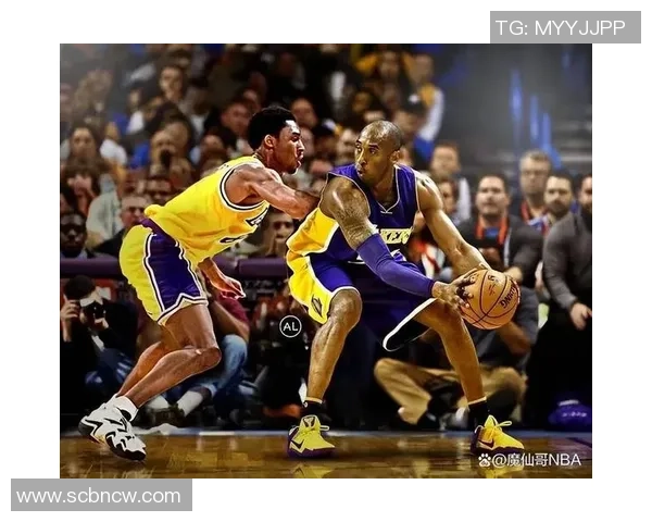 NBA球星与足球情缘:篮球场外的绿茵热情与运动跨界互动 NBA球星与足球情缘:篮球场外的绿茵热情与运动跨界互动